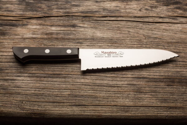 Masahiro BWH Nóż Szefa Kuchni 180mm Ząbkowane ostrze
