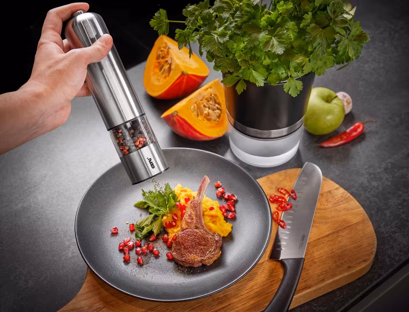 GEFU TRICO Electric Salt and Pepper Mill - Image 4